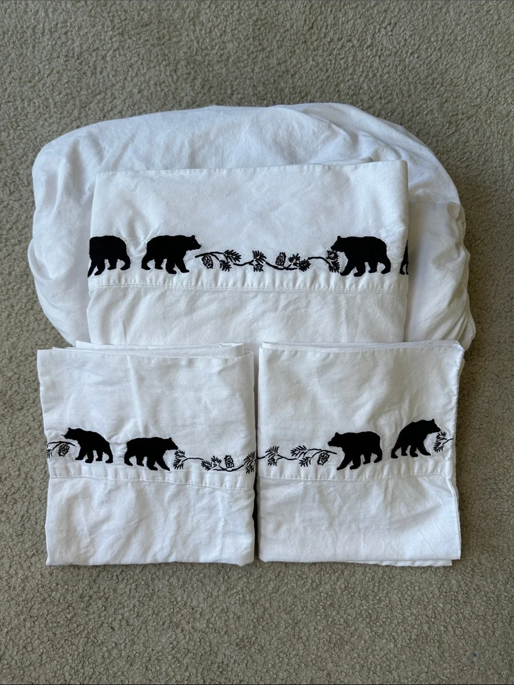 Carstens Embroidered Bear Sheet Set